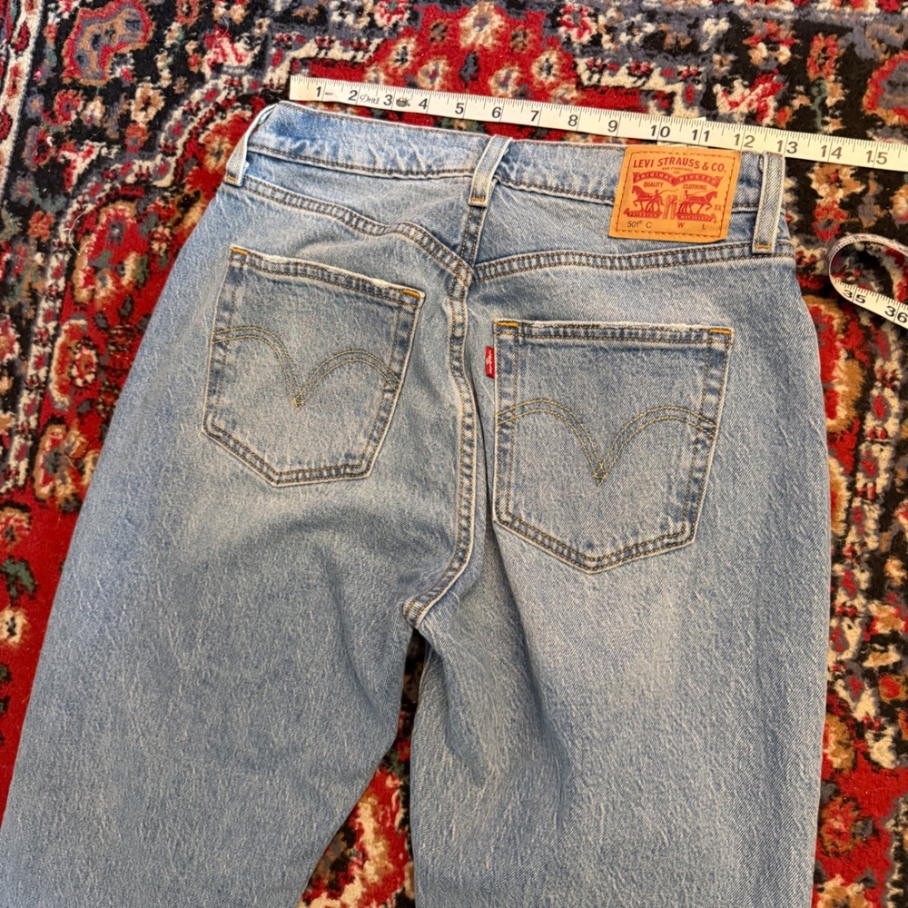 Levis 501 Curve Jeans Womens Light Wash Straight Leg High Rise Denim Blue - Picture 5 of 8